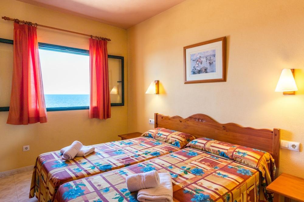 Apartamentos Moon Dreams Cabo De Banos カラ・エン・ブラネス エクステリア 写真