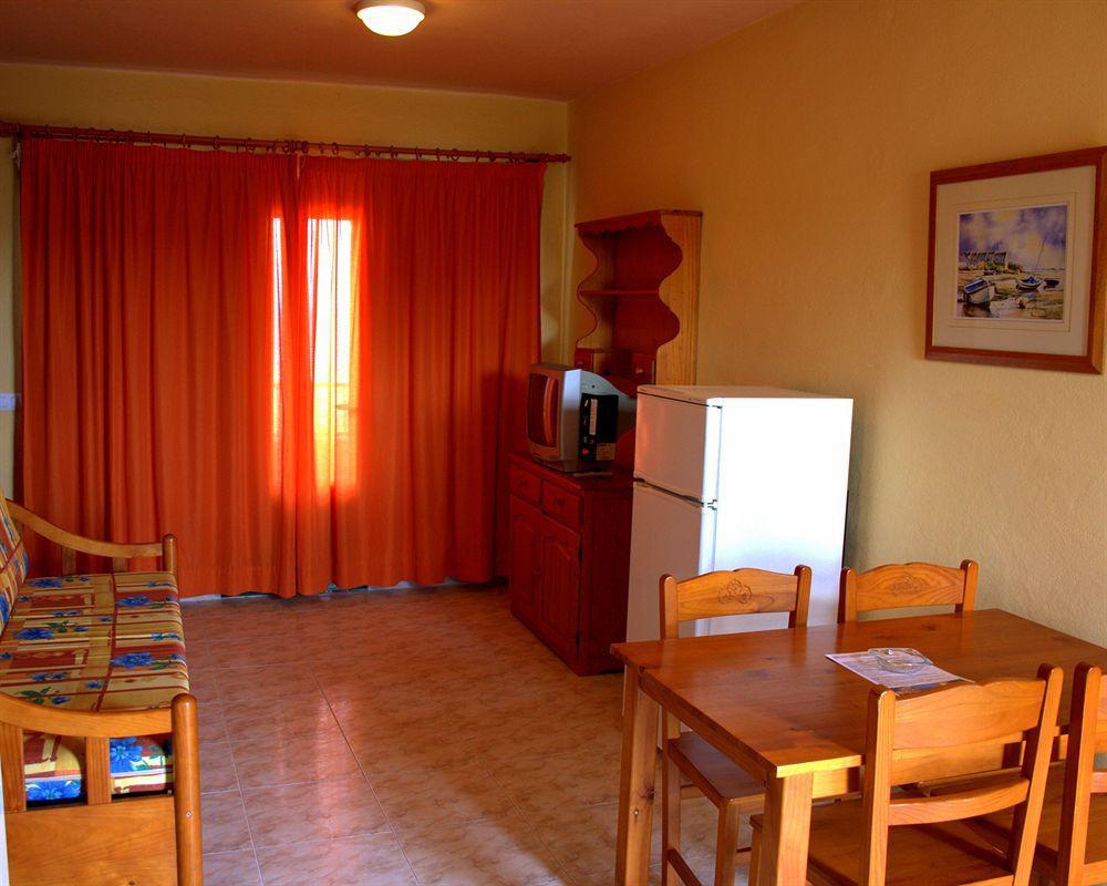 Apartamentos Moon Dreams Cabo De Banos カラ・エン・ブラネス エクステリア 写真