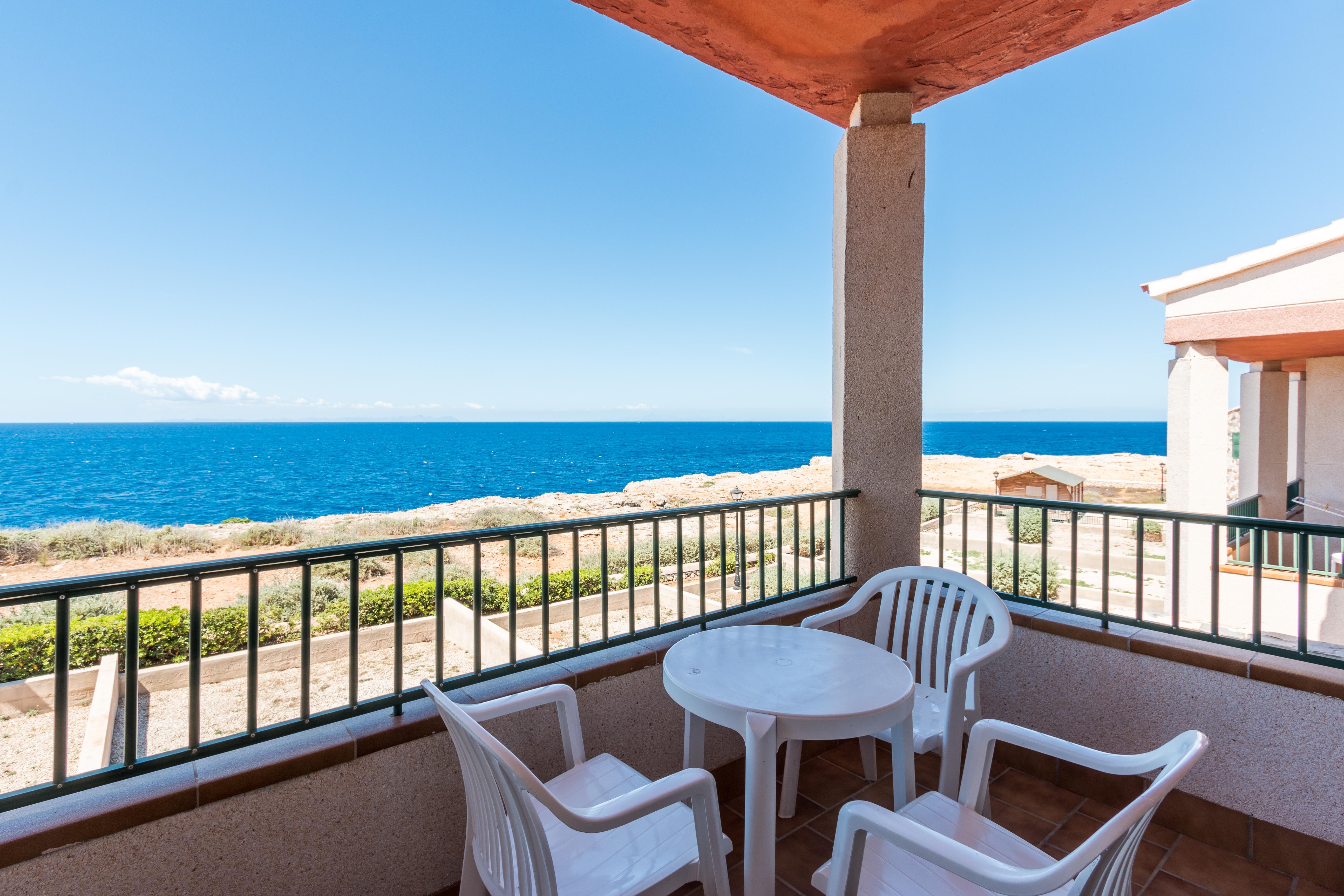 Apartamentos Moon Dreams Cabo De Banos カラ・エン・ブラネス エクステリア 写真